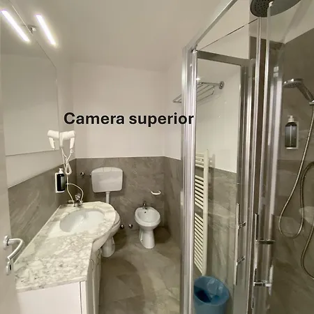 Sciatori 3 Stelle Superior Temù